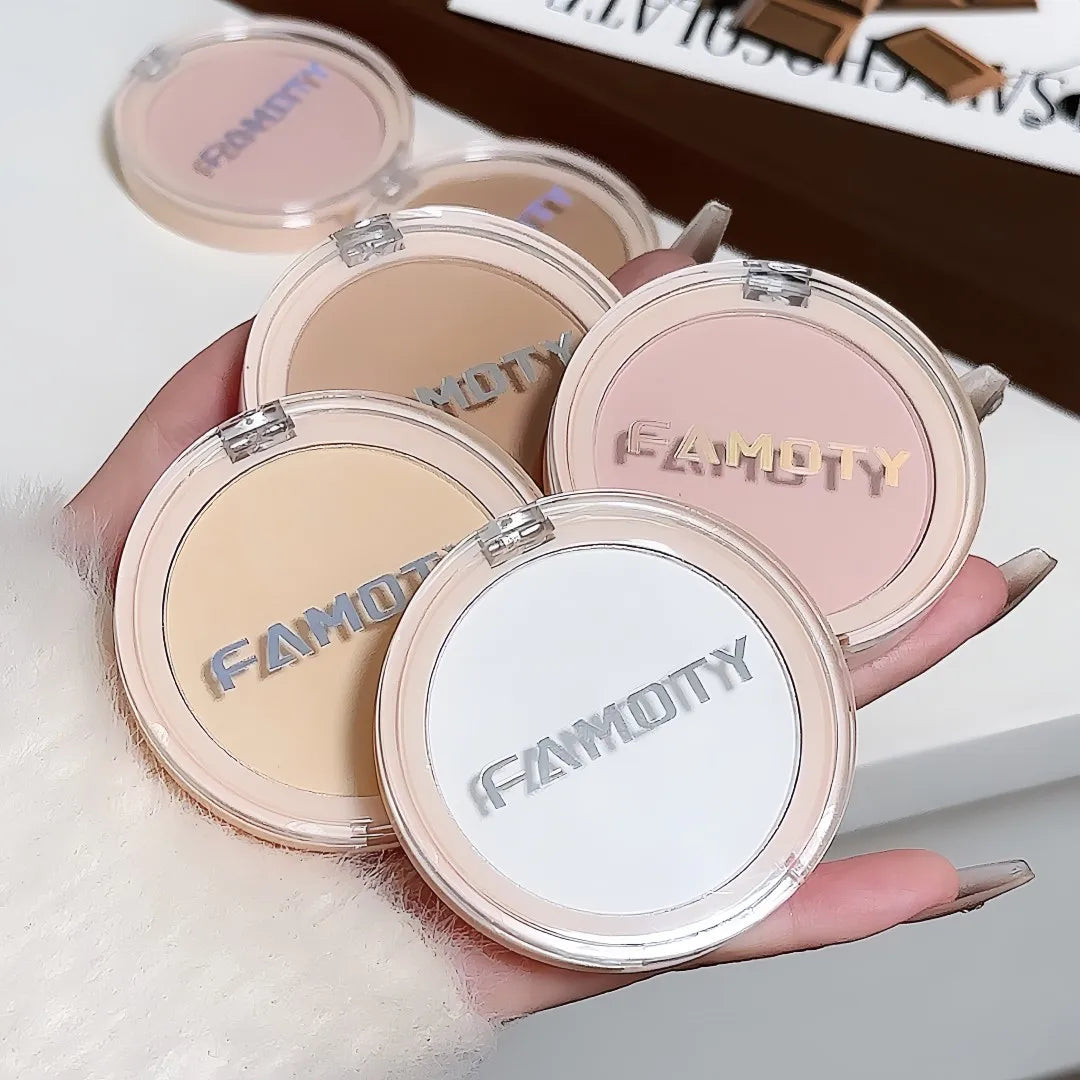 Velvet Mist Banana Powder Cake