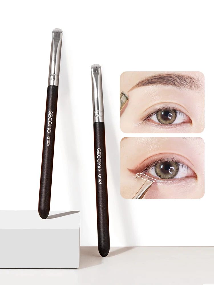 Eyeliner and Eyebrow Brush Set