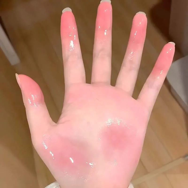 Dual-Color LoveHeart Lip Mask