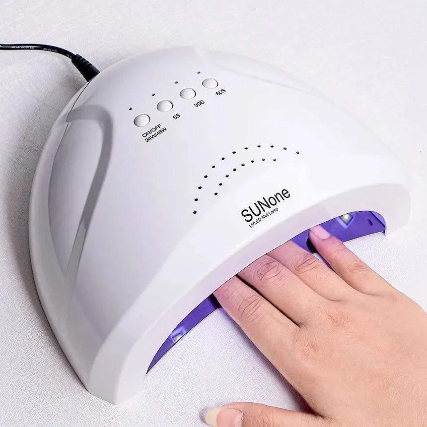 Use UV LED Nail Dryer