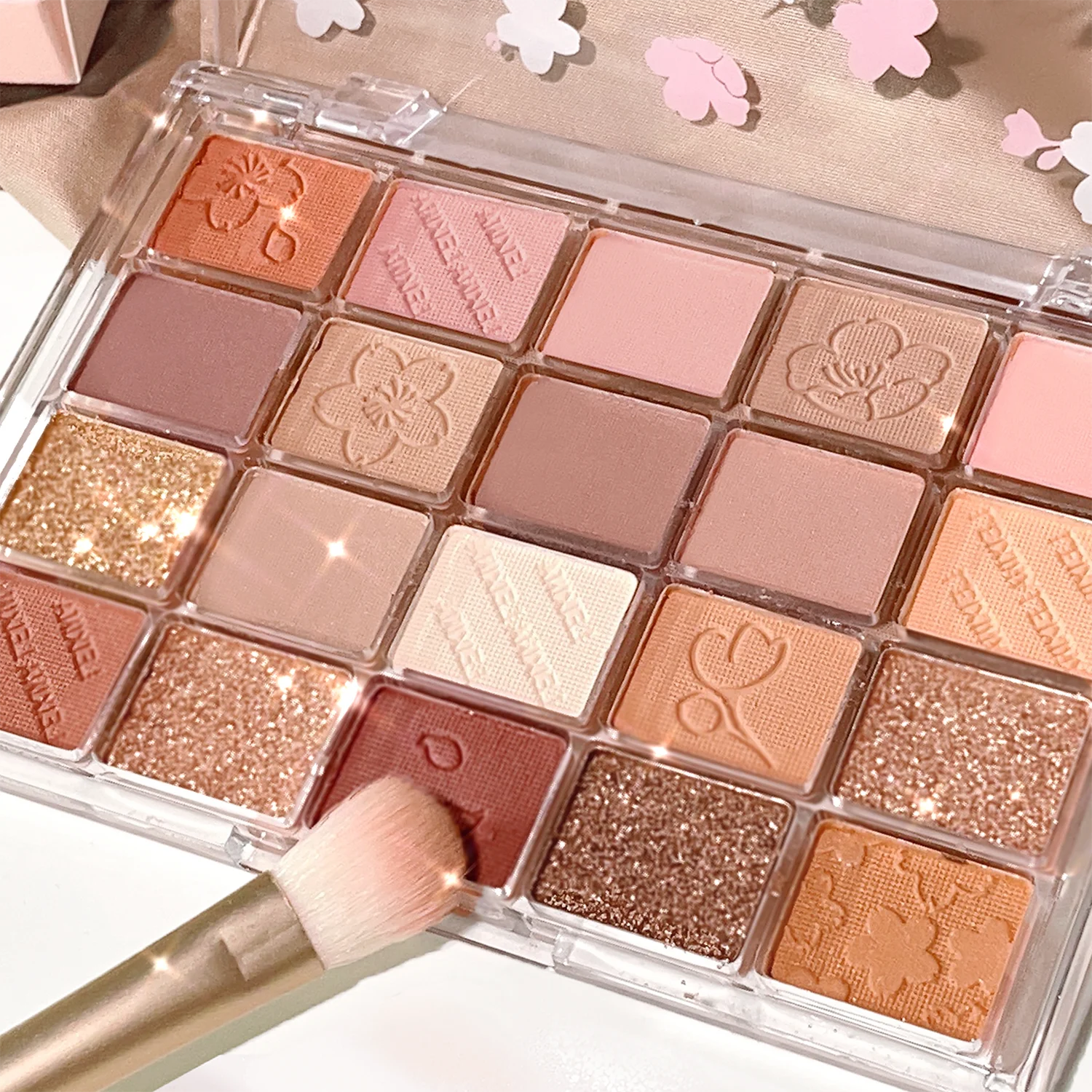 20-Color Eyeshadow Palette