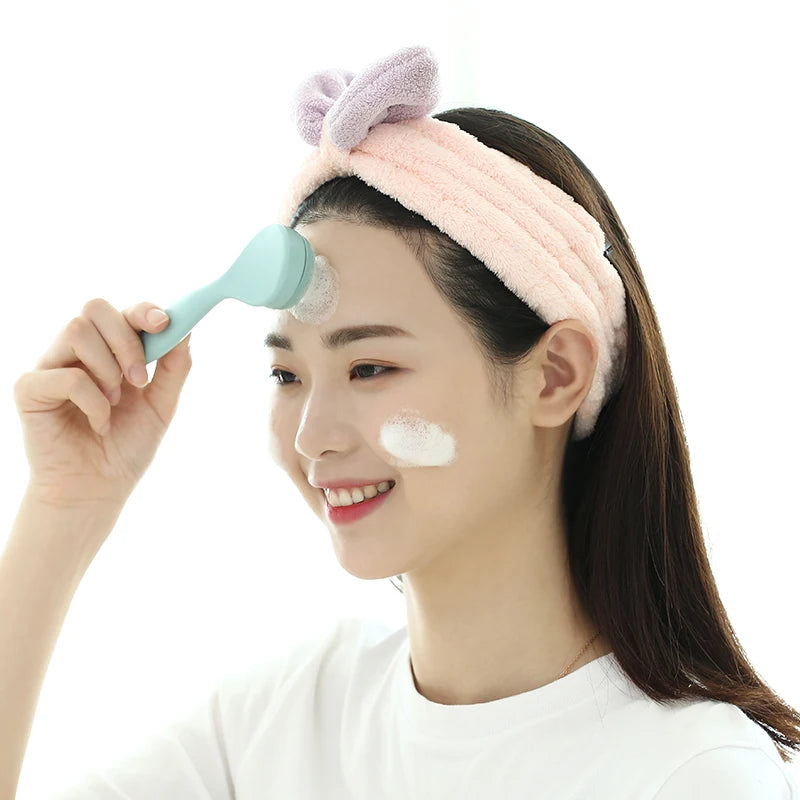 Double-Sided Silicone Facial Cleansing Brush