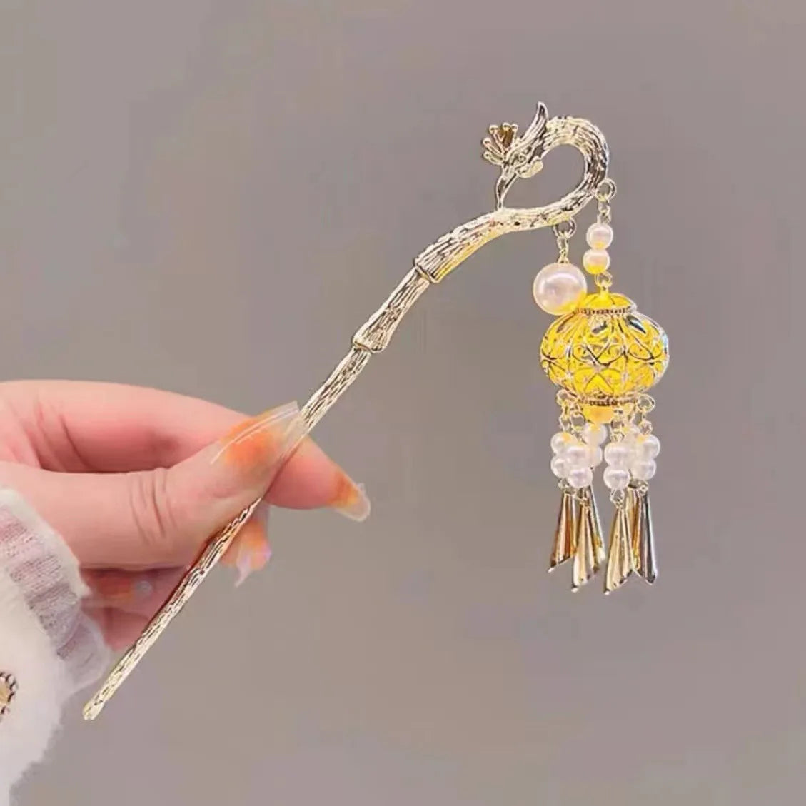 Elegant Peacock Pearl Tassel Hair Stick