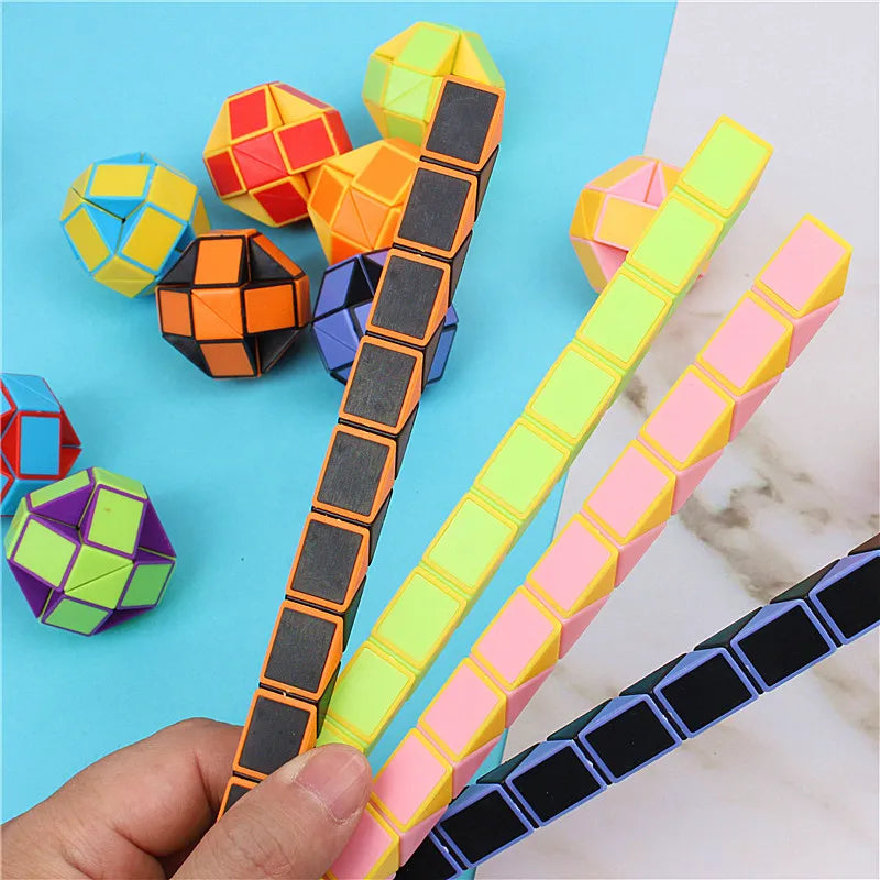 6-Piece Folding Magic Snake Puzzle