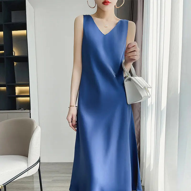 Elegant Sleeveless Satin Party Dress