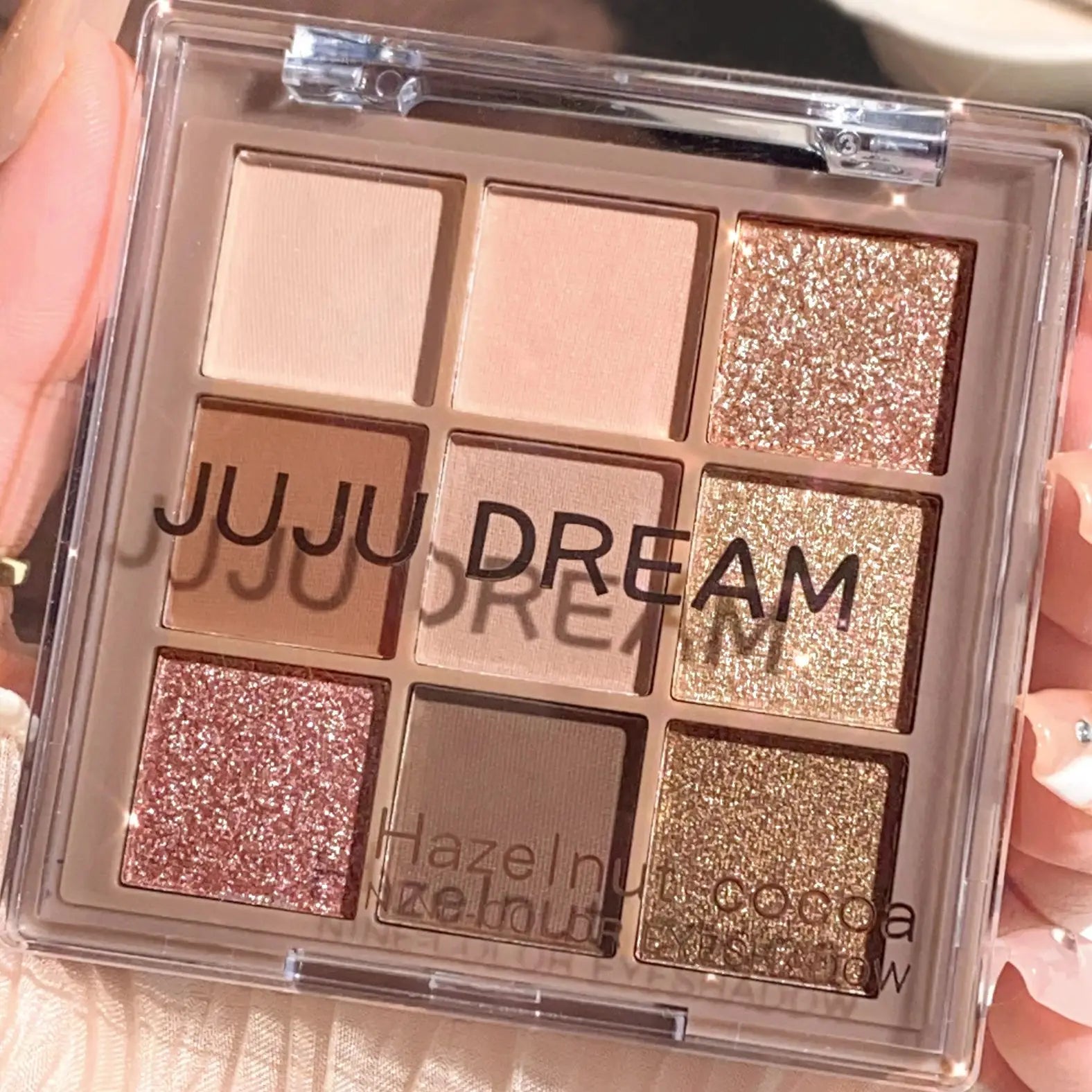 Luxurious Waterproof Eyeshadow Palette