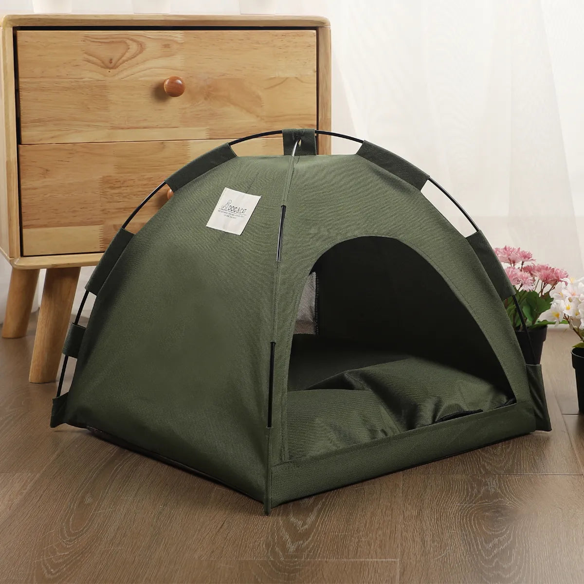 Cozy Cat Tent Bed with Warm Cushions
