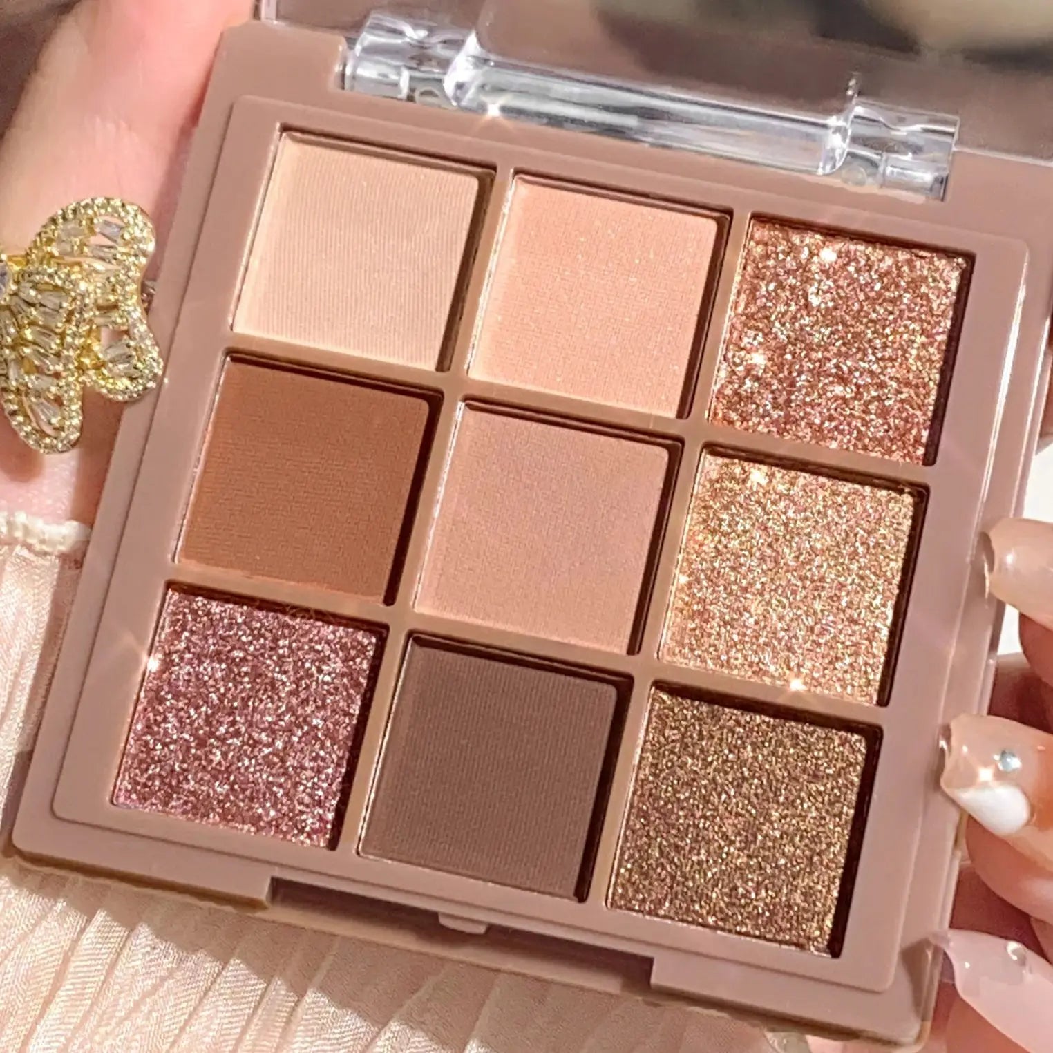 Luxurious Waterproof Eyeshadow Palette