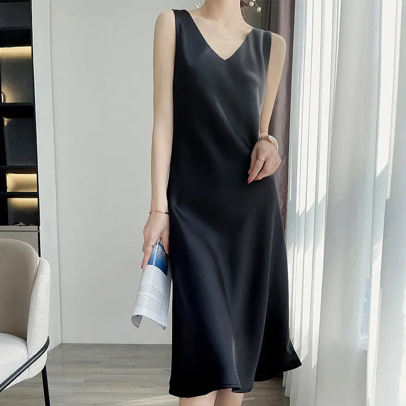 Elegant Sleeveless Satin Party Dress