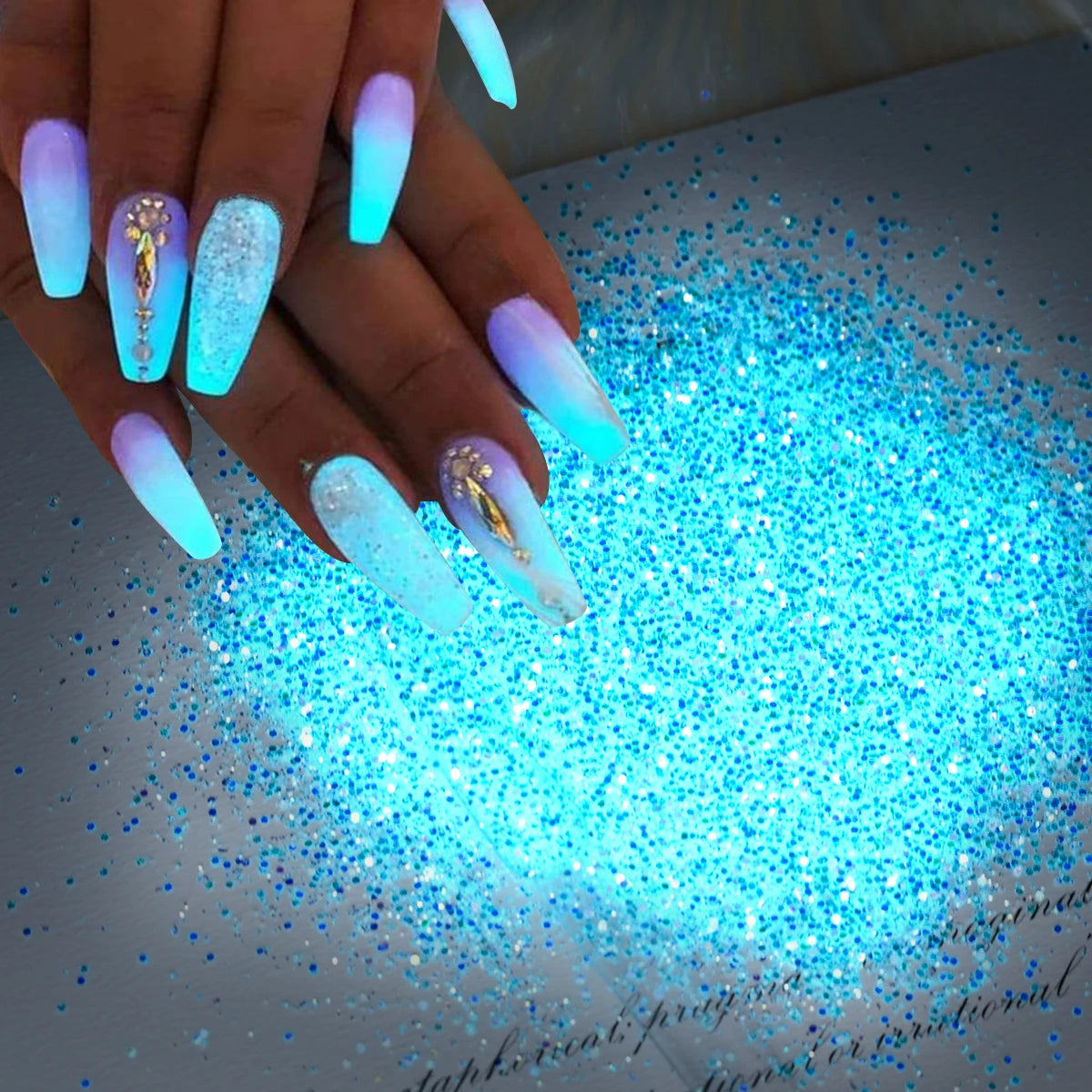Blue-Green Luminous Nail Powder