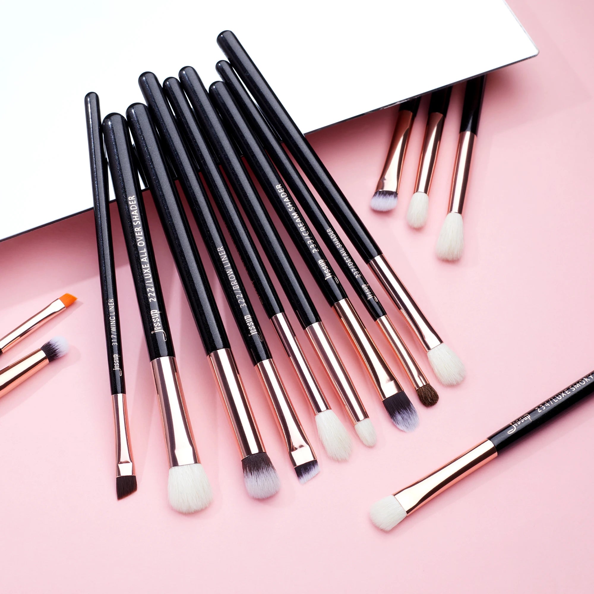 15-Piece Professional Makeup Brush Set